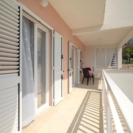 Casa Rossa 14 - Zf Hvar شقة