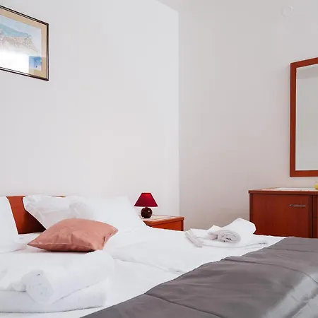 Casa Rossa 14 - Zf Hvar شقة هفار