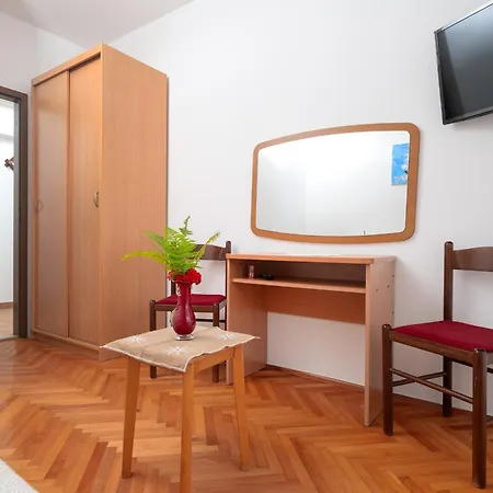 Casa Rossa 14 - Zf Hvar Apartman *
